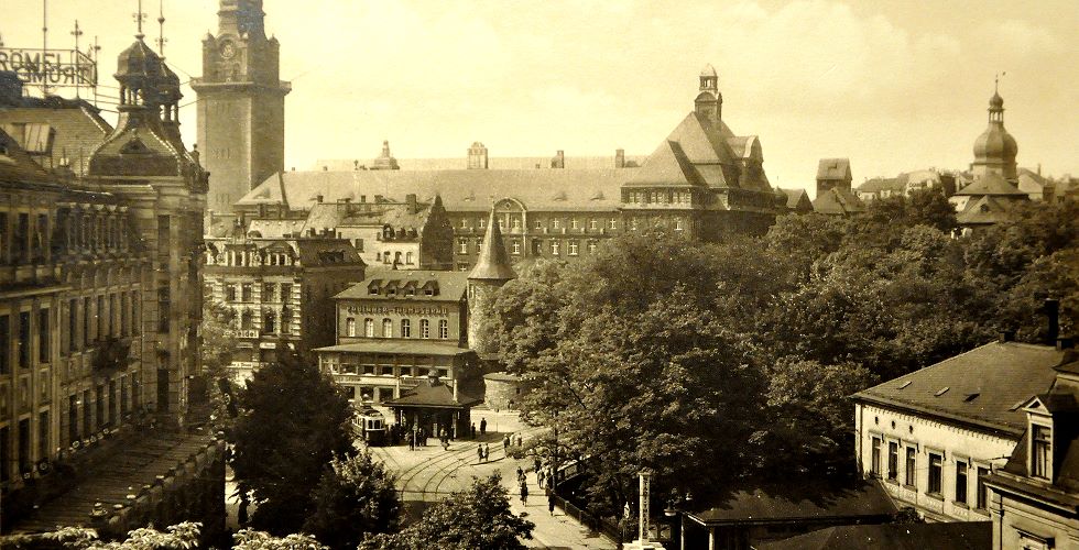 Blick zum Rathaus im alten Plauen